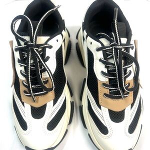 Steve Madden Possession Comfortable Black, White, and Tan Women’s Sneakers 8M